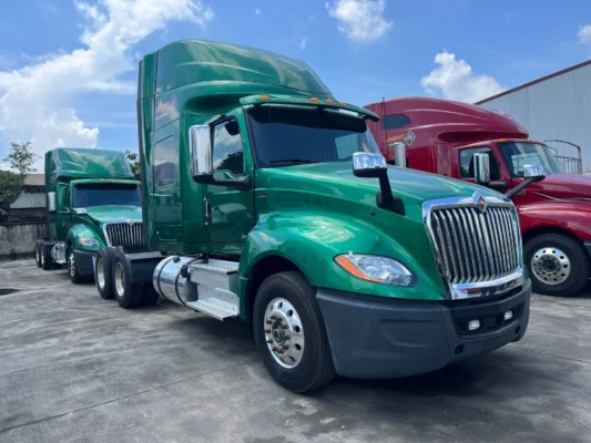 xe đầu kéo mỹ 1 giường